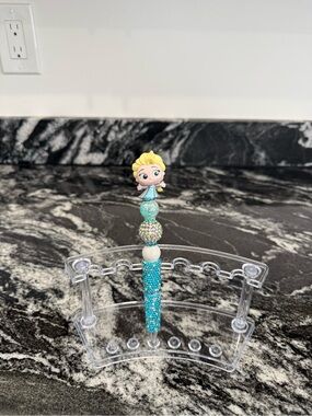 Elsa Doorable Pen
